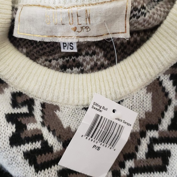 Jen's Pirate Booty sitting bull sweater NWT - Picture 4 of 5